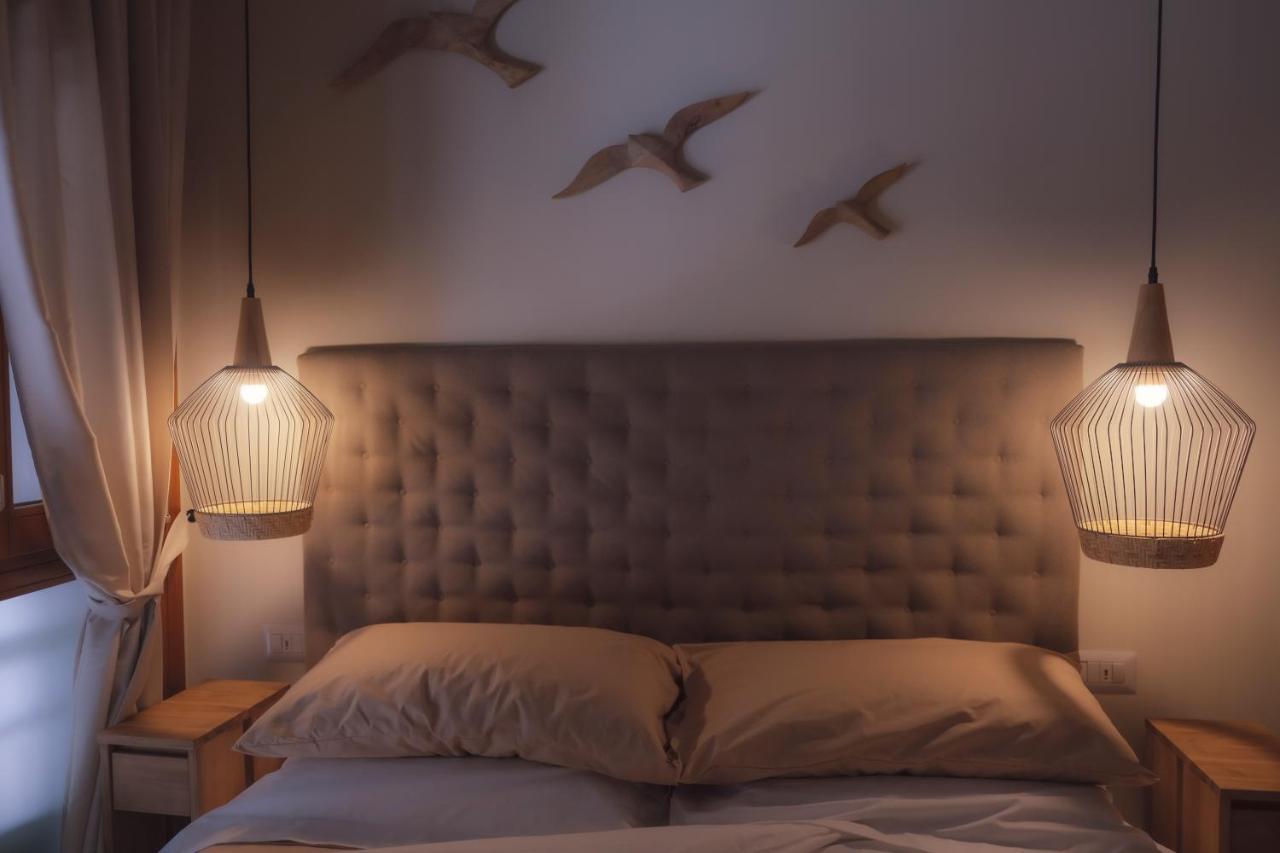 Suite Yenne Cagliari Buitenkant foto
